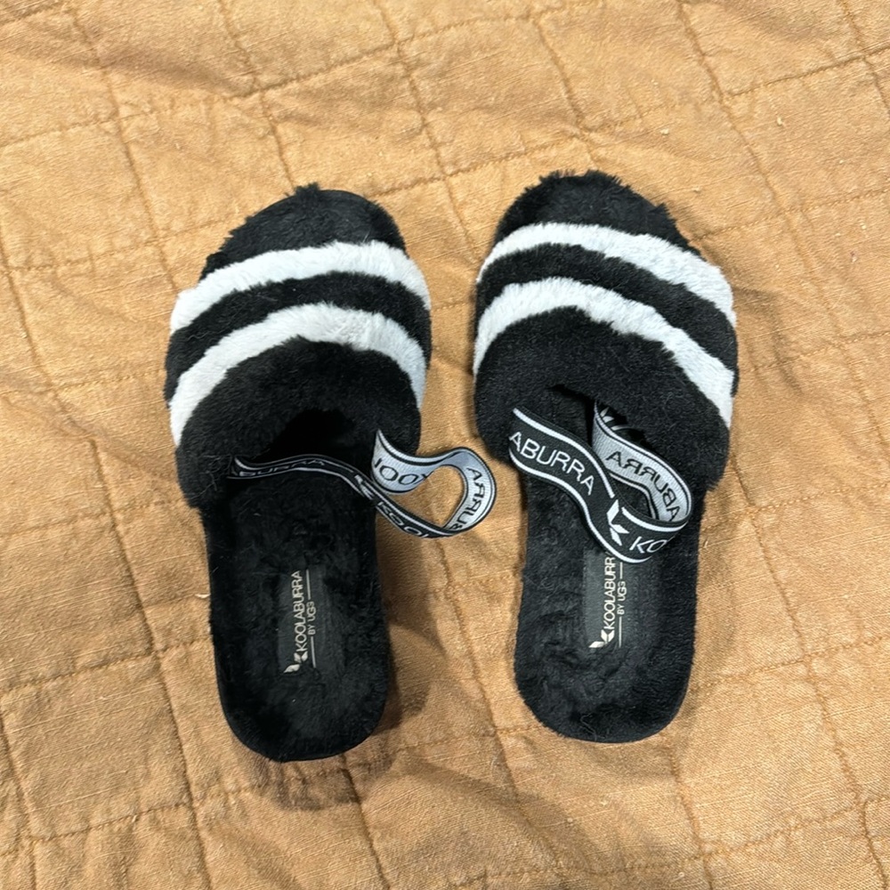 Kookaburra by UGS Slippers